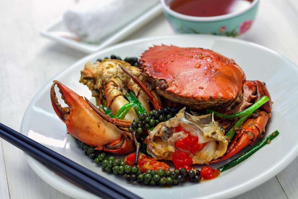  le Kdam Chaa est un plat de crabe sauté au poivre vert de Kampot
